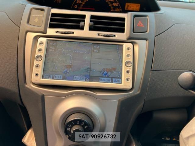 Toyota VITZ 2009-10 8528062-17