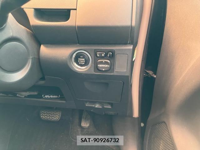 Toyota VITZ 2009-10 8528062-22