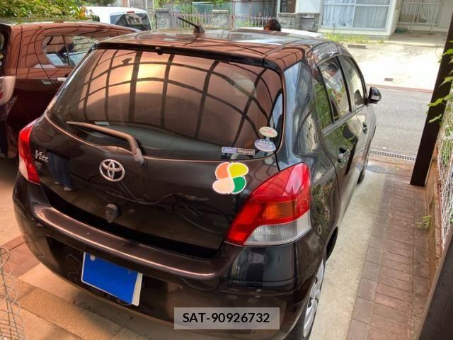 Toyota VITZ 2009-10 8528062-2