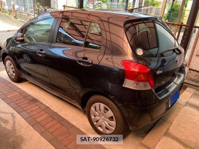 Toyota VITZ 2009-10 8528062-3
