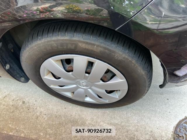 Toyota VITZ 2009-10 8528062-4