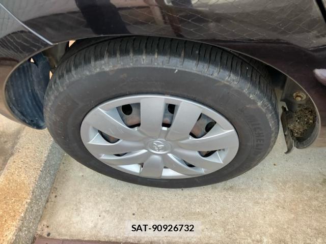 Toyota VITZ 2009-10 8528062-5