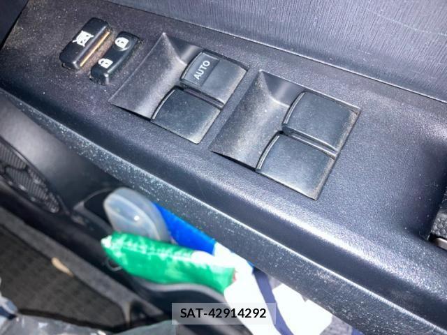 Toyota VITZ 2012-01 8528051-20