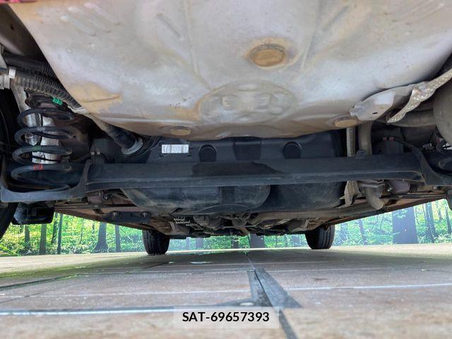Toyota VITZ 2015-01 8528045-18