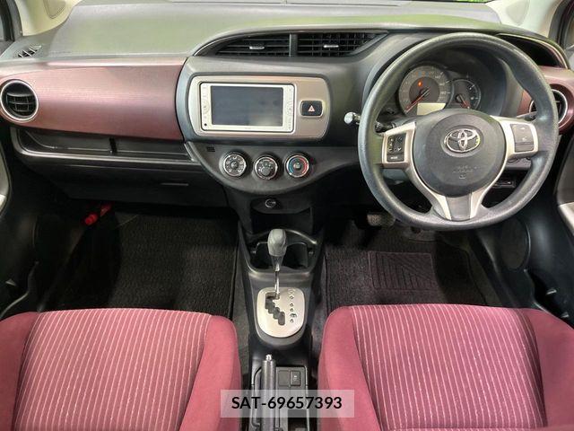 Toyota VITZ 2015-01 8528045-1