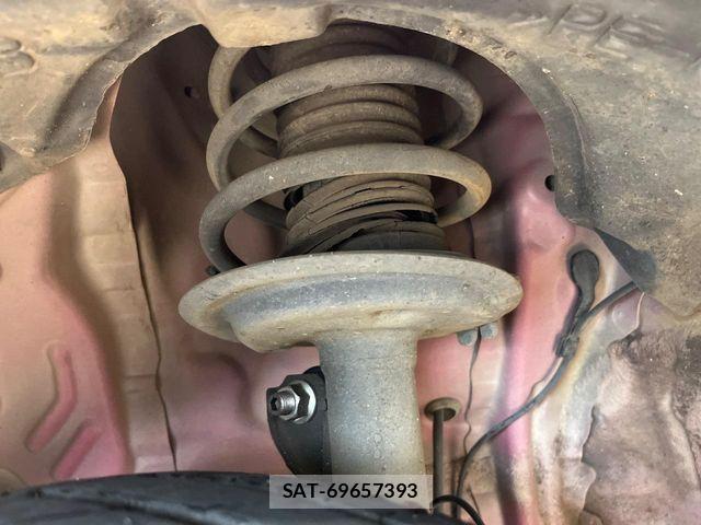 Toyota VITZ 2015-01 8528045-19