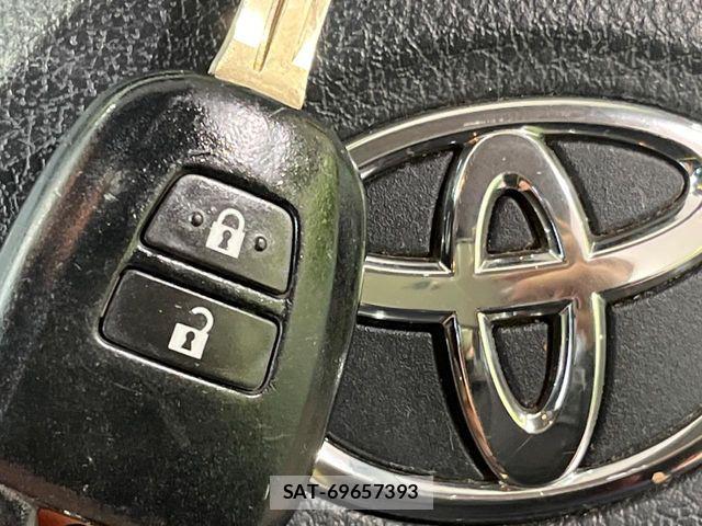 Toyota VITZ 2015-01 8528045-6
