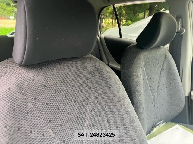 Toyota VITZ 2009-10 8528055-11