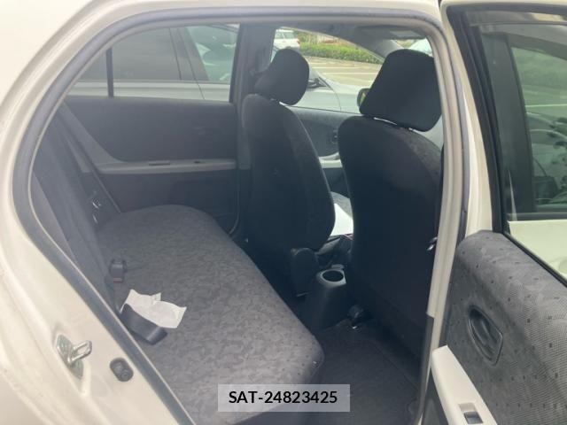 Toyota VITZ 2009-10 8528055-12