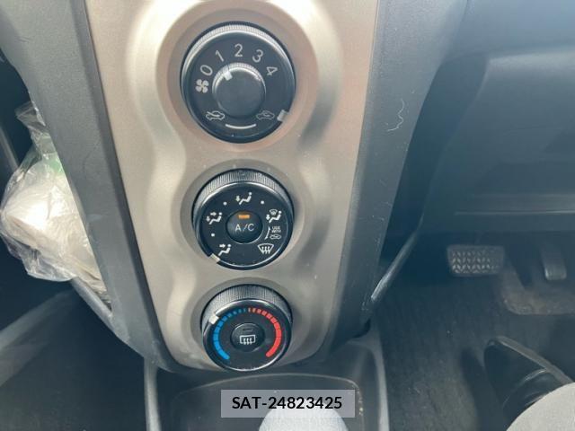 Toyota VITZ 2009-10 8528055-20