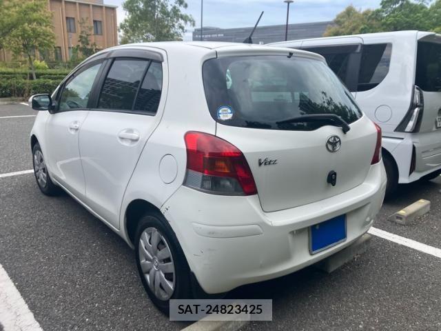 Toyota VITZ 2009-10 8528055-3
