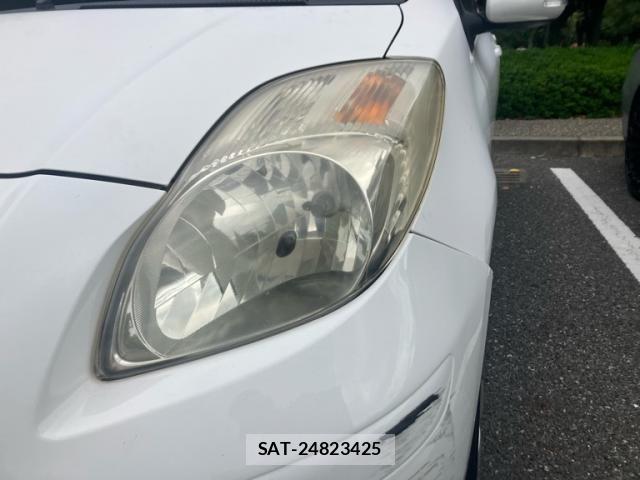 Toyota VITZ 2009-10 8528055-8