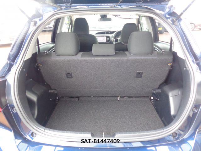 Toyota VITZ 2017-11 8528036-11