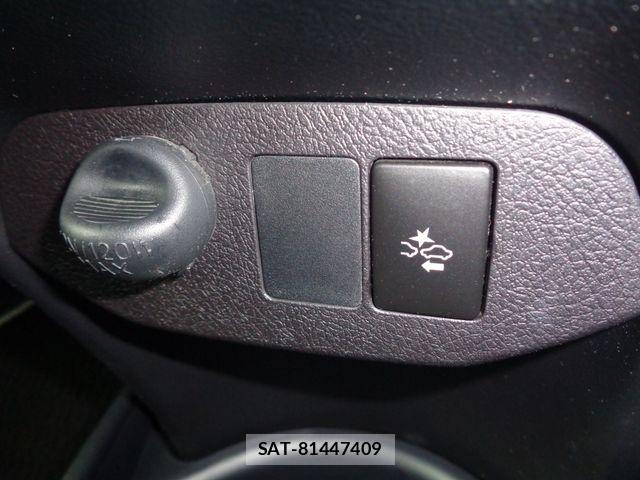 Toyota VITZ 2017-11 8528036-17