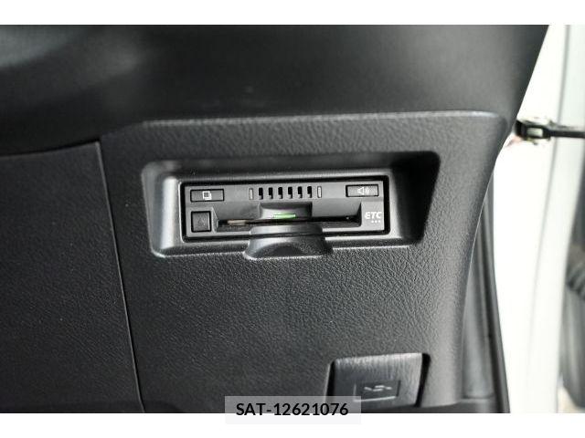 Toyota VITZ 2017-12 8528034-16