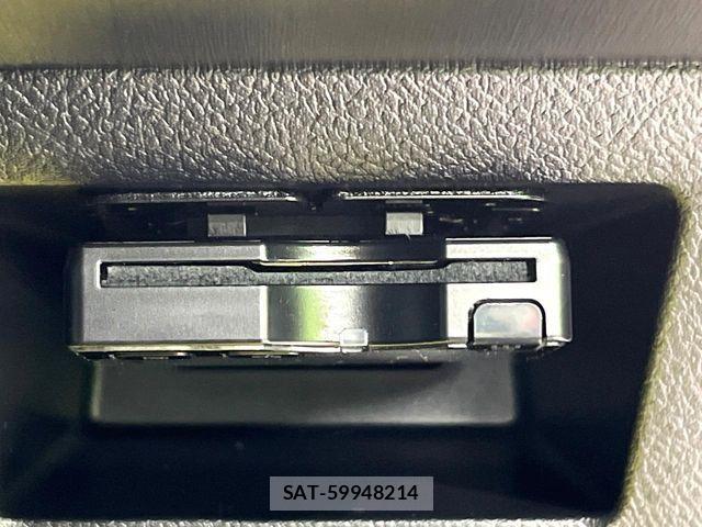 Toyota VITZ 2012-09 8528044-4
