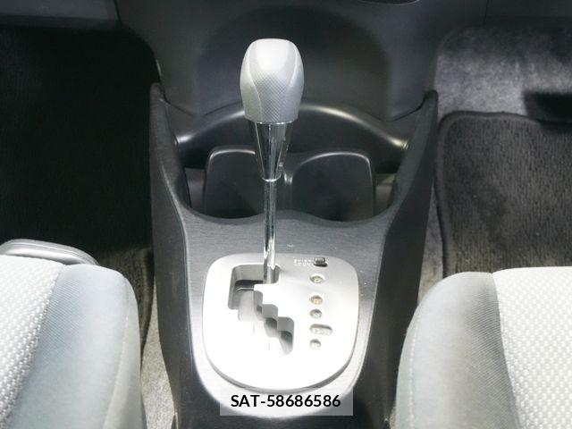Toyota VITZ 2013-05 8528050-14