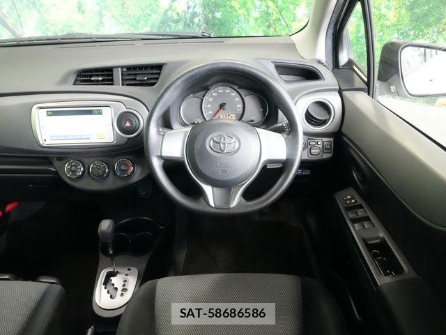 Toyota VITZ 2013-05 8528050-6