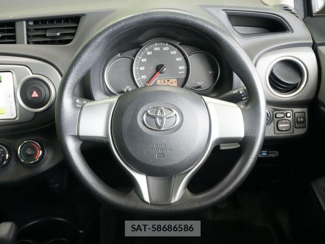 Toyota VITZ 2013-05 8528050-7