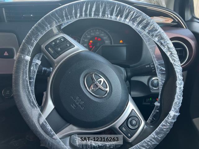 Toyota VITZ 2014-06 8528047-15