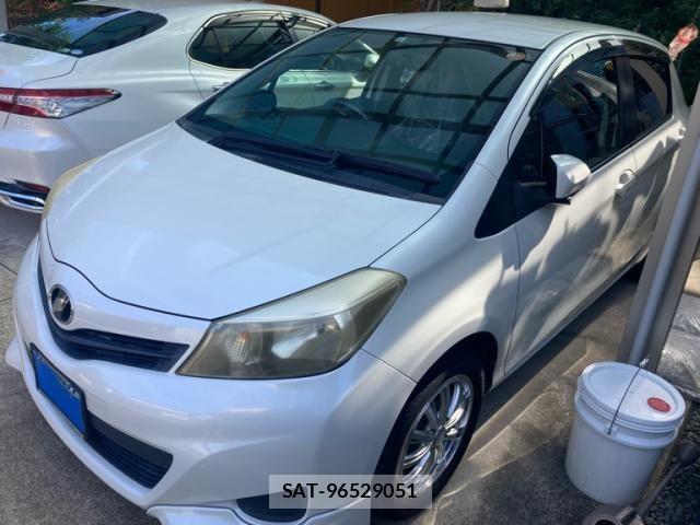 Toyota VITZ 2011-09 8528053-2