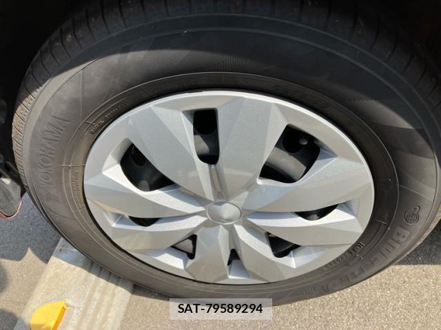 Toyota VITZ 2018-10 8563962-3