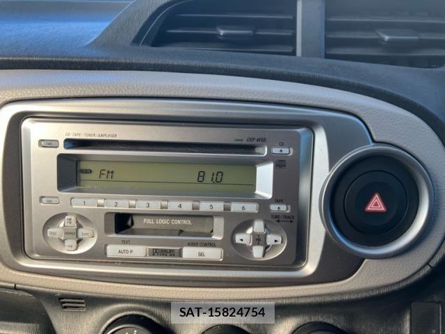 Toyota VITZ 2011-08 8563975-18