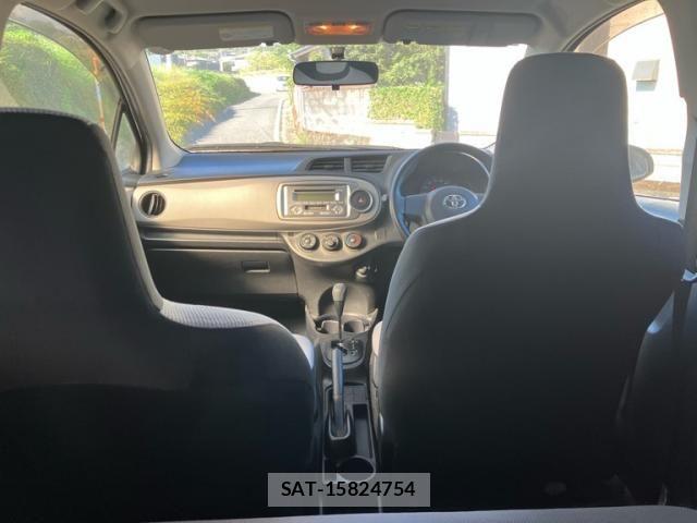 Toyota VITZ 2011-08 8563975-6