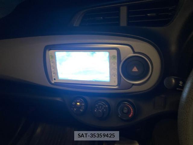 Toyota VITZ 2012-02 8563980-16