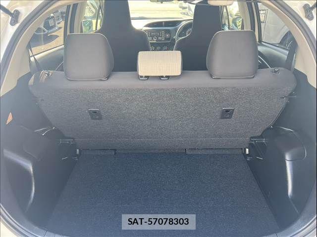 Toyota VITZ 2017-10 8563964-16