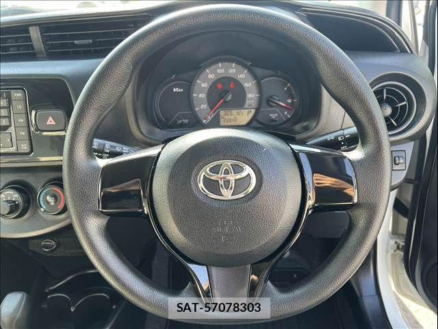 Toyota VITZ 2017-10 8563964-19