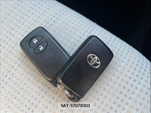 Toyota VITZ 2017-10 8563964-22