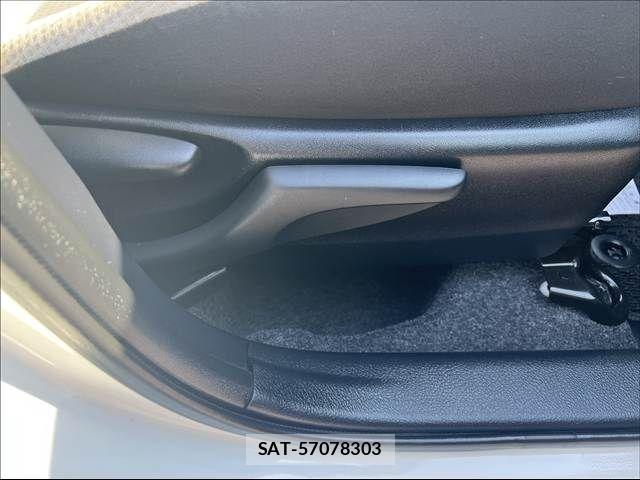 Toyota VITZ 2017-10 8563964-28