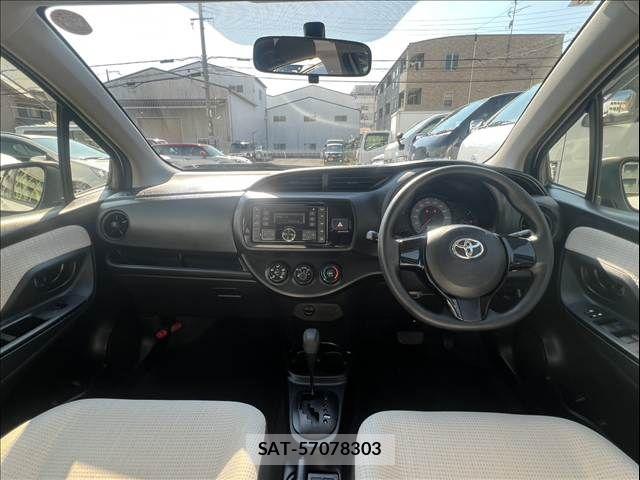 Toyota VITZ 2017-10 8563964-2