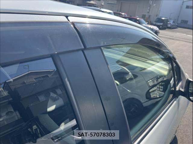 Toyota VITZ 2017-10 8563964-29