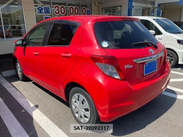 Toyota VITZ 2011-05 8563979-3