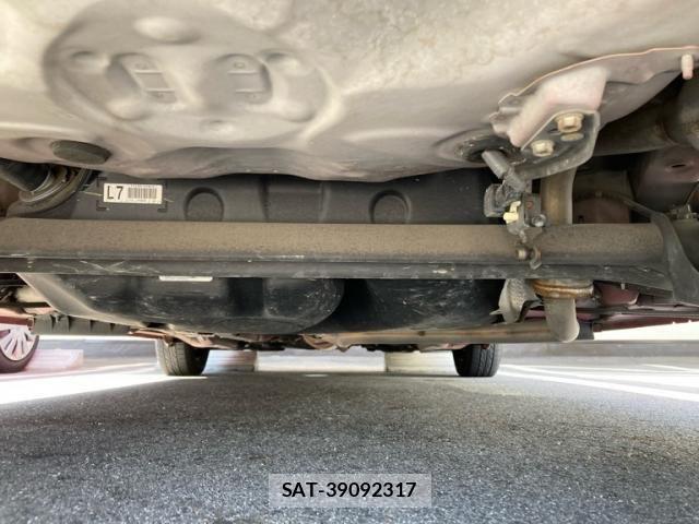 Toyota VITZ 2011-05 8563979-5