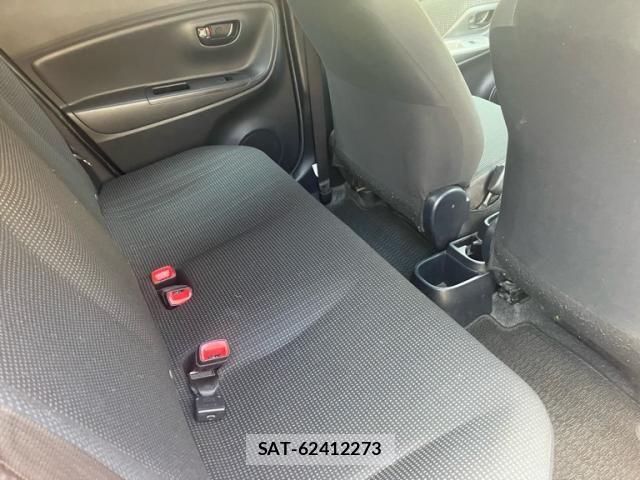 Toyota VITZ 2016-07 8563981-12