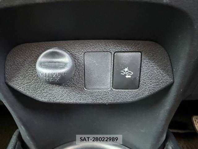 Toyota VITZ 2019-08 8563961-28