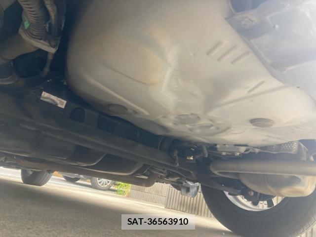 Toyota VITZ 2016-02 8563972-9