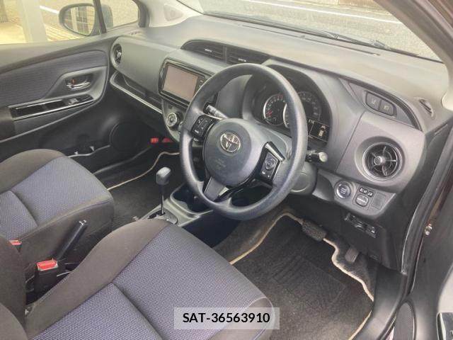 Toyota VITZ 2016-02 8563972-15