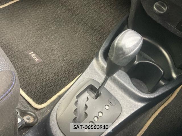 Toyota VITZ 2016-02 8563972-25