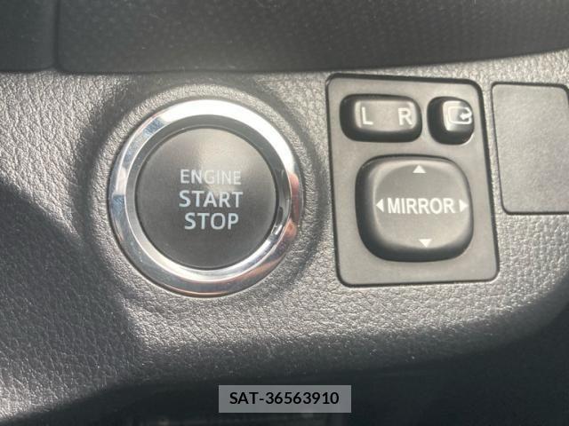Toyota VITZ 2016-02 8563972-27