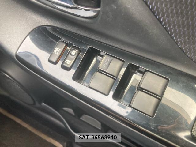 Toyota VITZ 2016-02 8563972-29