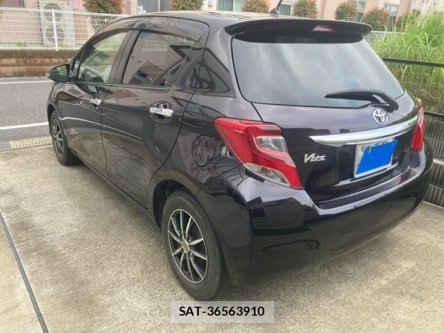 Toyota VITZ 2016-02 8563972-6