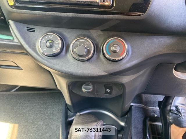Toyota VITZ 2017-11 8563974-16