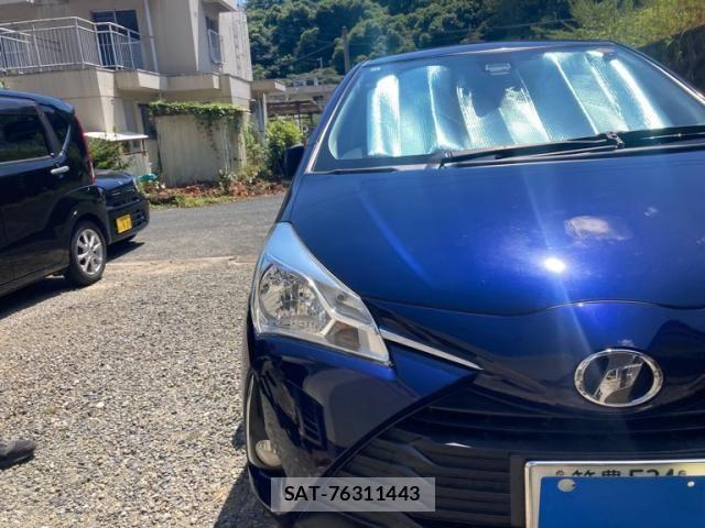Toyota VITZ 2017-11 8563974-2
