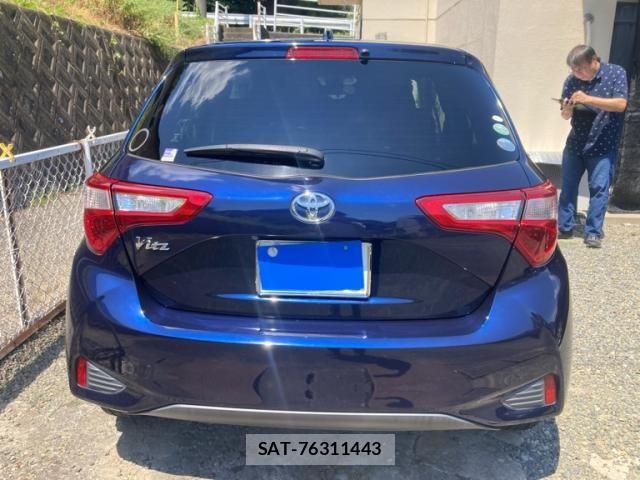 Toyota VITZ 2017-11 8563974-8
