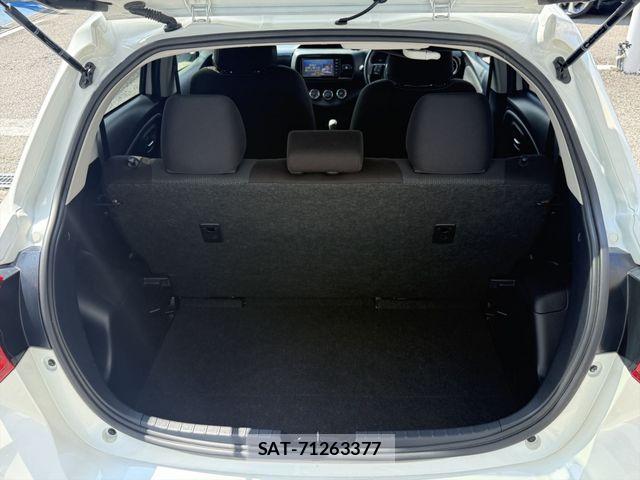 Toyota VITZ 2020-07 8563960-11