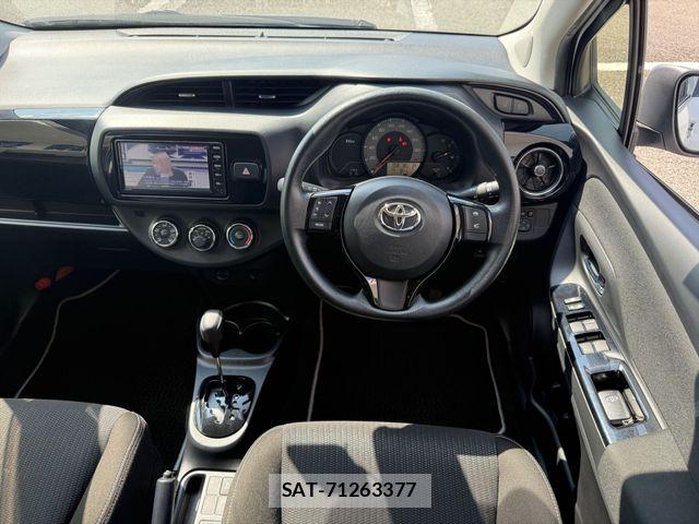 Toyota VITZ 2020-07 8563960-13